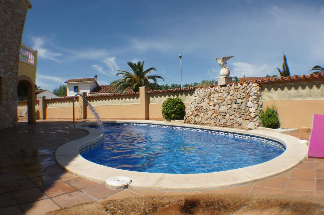 Goldhome - Carlit - Casa 9 Habitaciones, Piscina Privada, Sala De Juegos Empuriabrava Zewnętrze zdjęcie