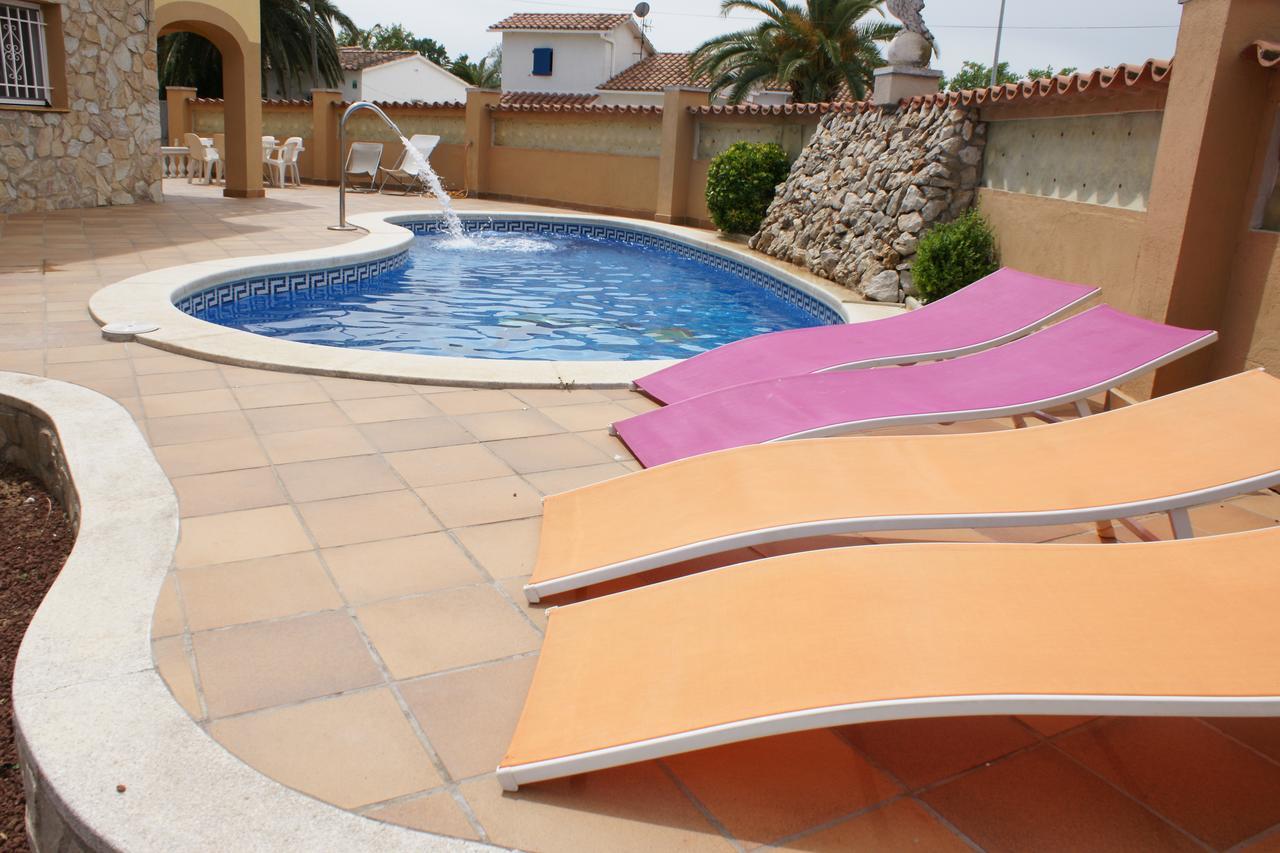 Goldhome - Carlit - Casa 9 Habitaciones, Piscina Privada, Sala De Juegos Empuriabrava Zewnętrze zdjęcie
