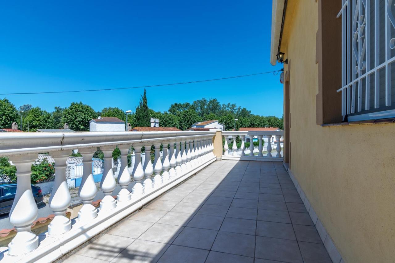 Goldhome - Carlit - Casa 9 Habitaciones, Piscina Privada, Sala De Juegos Empuriabrava Zewnętrze zdjęcie