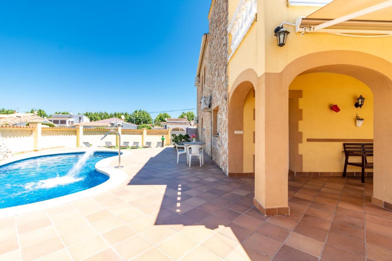 Goldhome - Carlit - Casa 9 Habitaciones, Piscina Privada, Sala De Juegos Empuriabrava Zewnętrze zdjęcie
